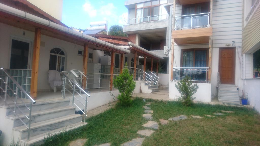 Erkin Apart Hotel Karsiyaka  Buitenkant foto