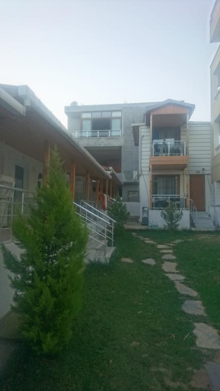 Erkin Apart Hotel Karsiyaka  Buitenkant foto