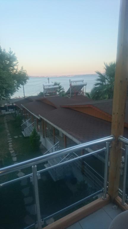 Erkin Apart Hotel Karsiyaka  Buitenkant foto