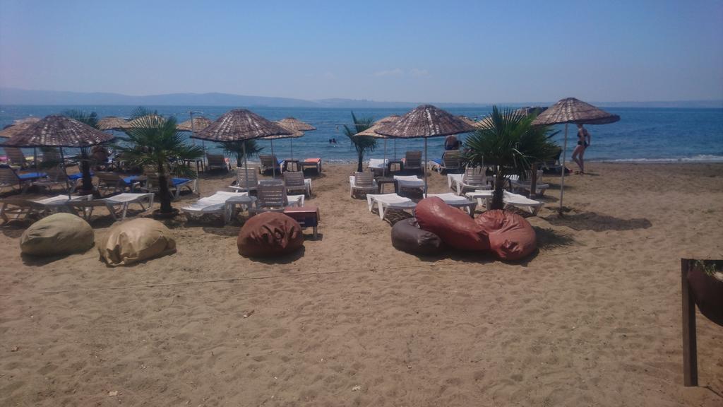 Erkin Apart Hotel Karsiyaka  Buitenkant foto