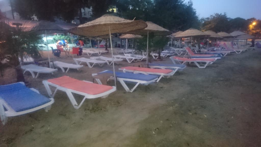 Erkin Apart Hotel Karsiyaka  Buitenkant foto