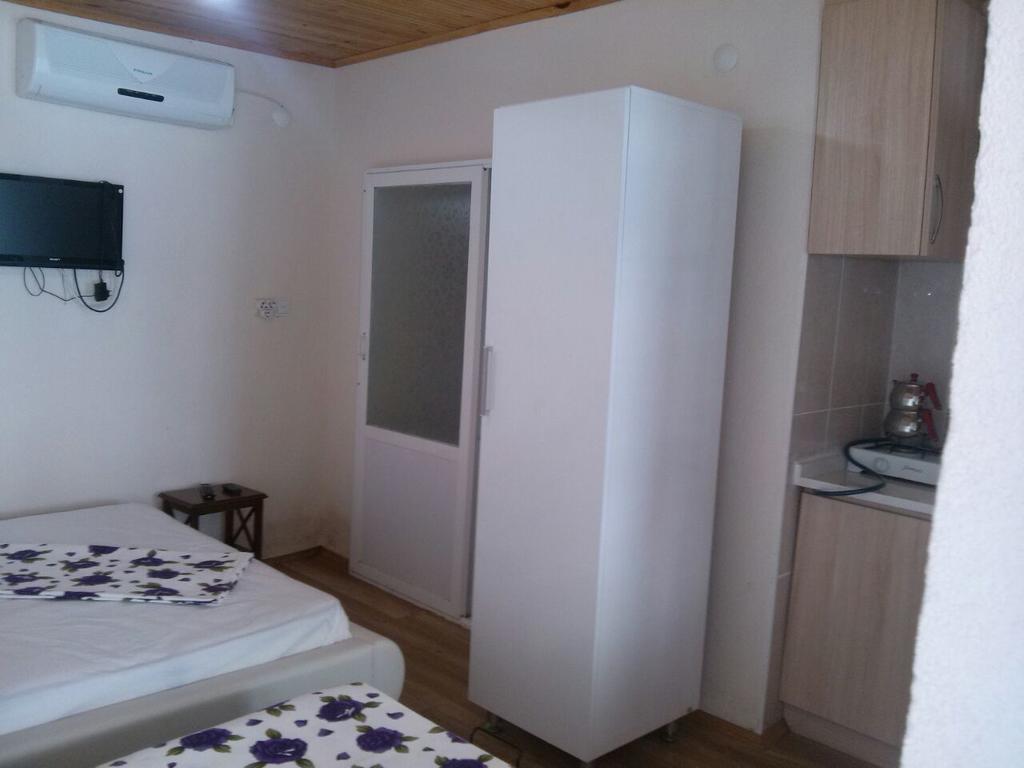 Erkin Apart Hotel Karsiyaka  Buitenkant foto